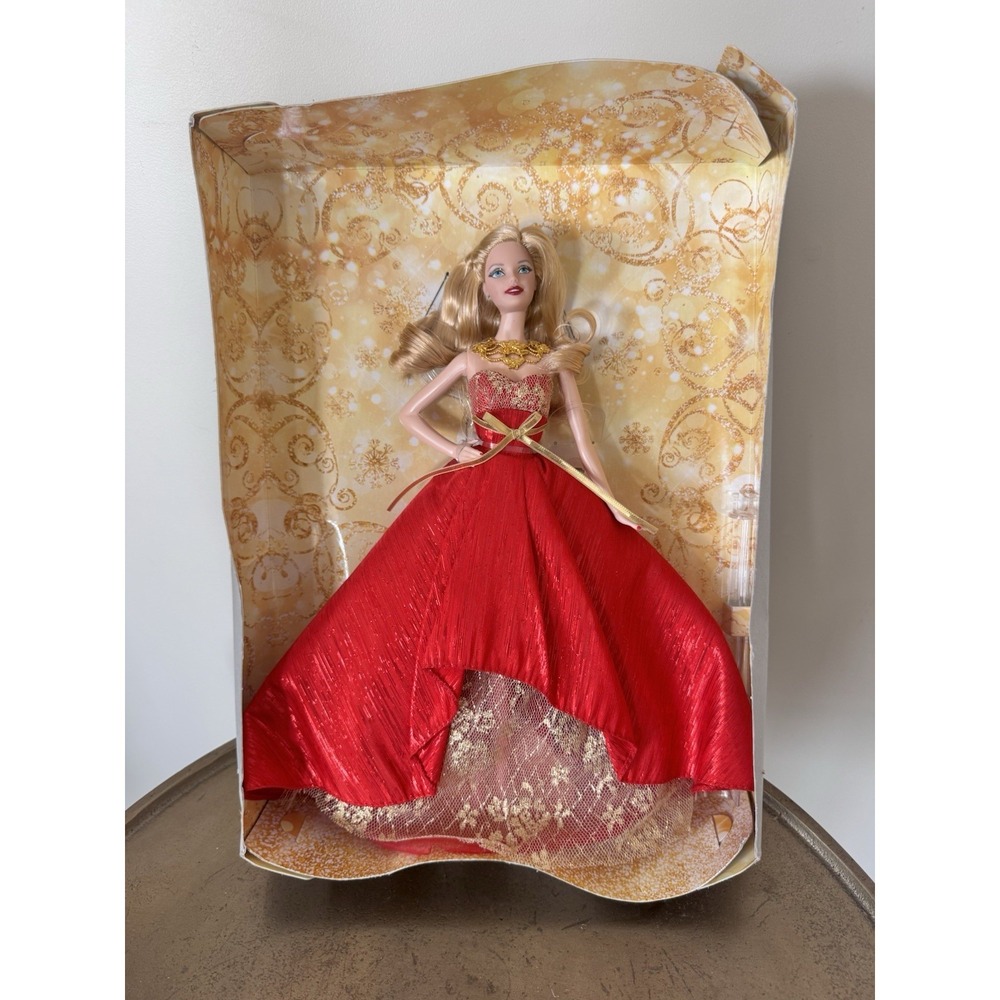 2014 Holiday Barbie Doll with Brunette Hair & Red / Gold Dress Mattel BDH35 Read